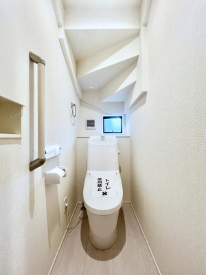 gC@gC1K2KꂼɔzuĂĂƂĂ֗łB 