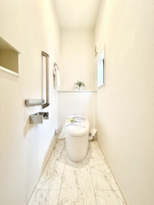 gC@gC1K2KꂼɔzuĂĂƂĂ֗łB 