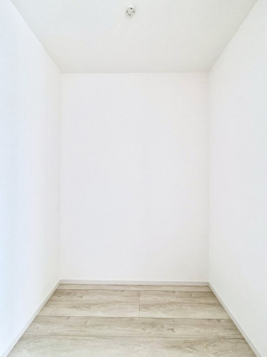 ���̑��@�����`Walk-in Closet�`�@�K�v�Ȃ��̂�R�[�f�B�l�[�g���ꗗ���Ċm�F�ł��A�g�x�x�⏀�����Z���ԂōςރE�H�[�N�C���N���[�[�b�g��ݒu���܂����B�Ƃ̒�����������Ƃ�����֗��Ȏ��[�X�y�[�X�ł��B