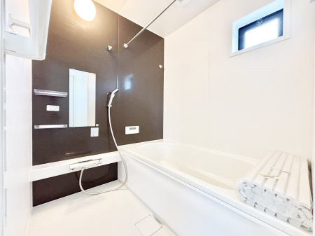 �����@����̔�������Ă���閾�邢�������̂���o�X���[��