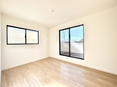 ���̑����ρ@�������P�������`Bed Room�`�@2�ʍ̌����m�ۂ������邢�����́A���ʂ����ǂ��A��ϋ��S�n�̗ǂ���ԂƂȂ��Ă���܂��B�u�₩�ȕ��������ċN���钩�́A���K�����̎n�܂�ɁI���������ʕ����ƂĂ��ǂ��Z�܂���