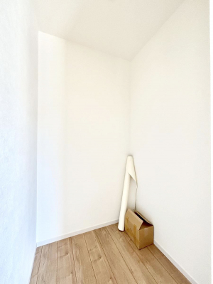 ���̑����ρ@�ݔ����P���������r���O���[�B�����Ɏ��[������ƕ����W�܂�LDK���X�b�L���Еt�������ł��ˁB  