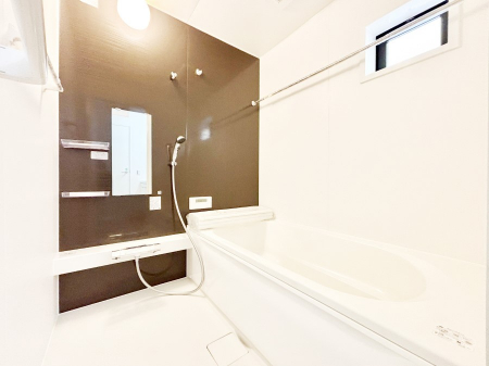 �����@����̔�������Ă���閾�邢�������̂���o�X���[��