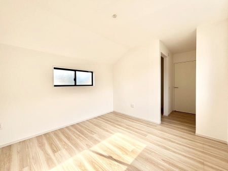 �Q���@�������P�������`Bed Room�`�@�}���V�����ƈႢ�������������̂��ˌ��Ẵ����b�g�ł��B���Ƒ������������ƂŎ苷�Ɋ����Ă����Z�܂����ˌ��Ăł͊e�����v���C�o�V�[��ۂ��Ƃ��ł��܂��B