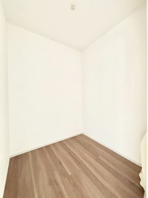 ���̑����ρ@�ݔ����Q���������[�͂���V�F�A�N���[�[�b�g