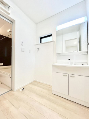 ���̑��@�������̂�����K��Ԃł��B�����̐g�x�x���C�����ǂ����g�������܂��B 