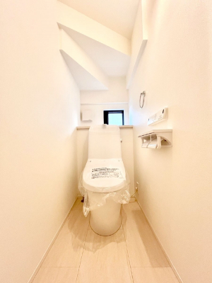 �g�C���@�����`Toilet�`�@�Y��E�X�b�L���E���K�ȃE�H�V�����b�g�t�g�C���ł��낰���Ԃł��B�g�C���͖����g�킴��𓾂Ȃ����́B����������ۂ������ł��ˁB�g�C����2��������̂Œ��̍��G���ɕ֗��ł��I