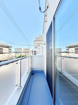 �o���R�j�[�@������1�������`Balcony�`  �o���R�j�[�͉������z���������݁A���z�c����󕨂��C�����悭�������Ƃ��ł��܂��B�g���₷���J���I�ȃo���R�j�[�ł����z�����������Ղ�~�蒍���A�o���R�j�[�t���Z�܂��B  