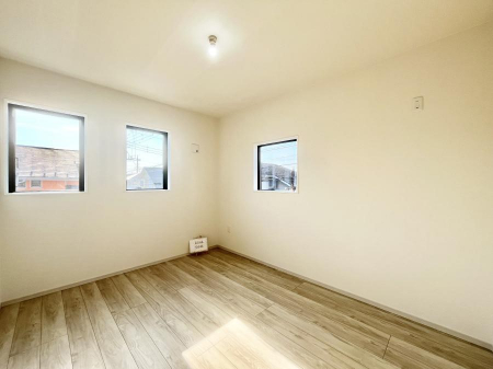 ̑ρ@`Bed Room`@؂̉肪₳t[O͈炬炷vCx[gԁB߂̃t[Oł̂ŁAǎƂ}b`AXɍLĂʂB