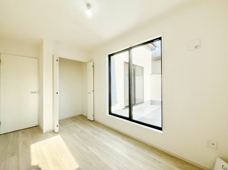 ̑ρ@`Bed Room`@̂ˌẴbgłBƑƂŎ苷ɊĂZ܂ˌĂł͊evCoV[ۂƂł܂BZ܂ɂƂ肪܂SbNXł܂