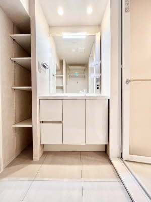 ���ʑ�E���ʏ��@���[�͂Ƌ@�\���ɗD�ꂽ���ʉ��ϑ� 