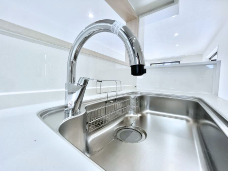 ̑ρ@֌ɐGꂸAŁAoE~ł^b`X