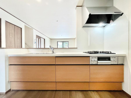 Lb`@`Kitchen`@LĎg₷Lb`ȂƑłɗAЕtԂȂłႢ܂[Ղ肠̂ŁAƐȈۂۂĂ܂B