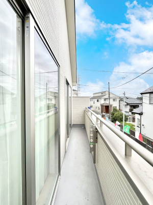 oRj[@`Balcony`  oRj[͉z݁Azc󕨂C悭Ƃł܂B  g₷JIȃoRj[łzՂ~蒍AoRj[tZ܂B  