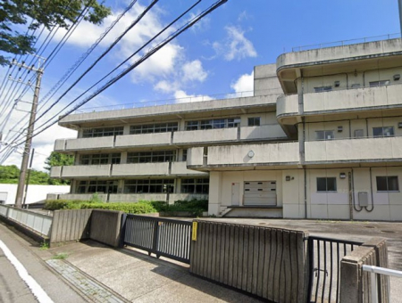 ӊ@wZ 1900m 󐼎s󐼒wZ