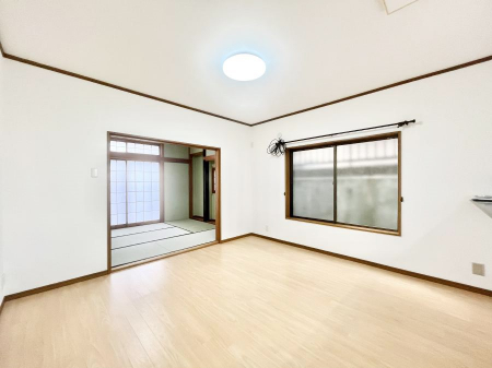 ̑ρ@אڂ̘aJ΂ɍLXԂ