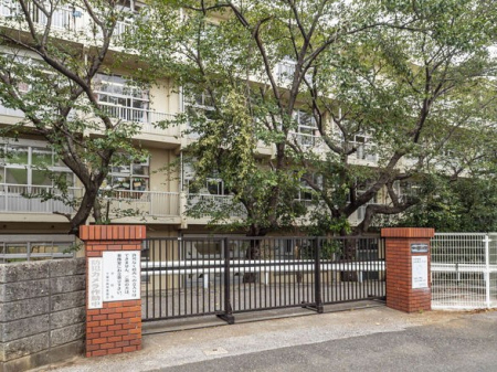 ���ӊ��@���w�Z 400m ��t�s���{��؏��w�Z