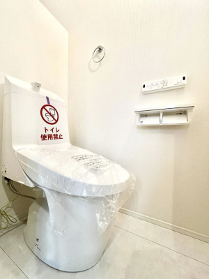 �g�C���@�����`Toilet�`�@�Y��E�X�b�L���E���K�ȃE�H�V�����b�g�t�g�C���ł��낰���Ԃł��B�g�C���͖����g�킴��𓾂Ȃ����́B����������ۂ������ł��ˁB�g�C����2��������̂Œ��̍��G���ɕ֗��ł��I