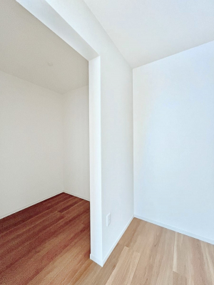 ���̑��@�����`Walk-in Closet�`�@�K�v�Ȃ��̂�R�[�f�B�l�[�g���ꗗ���Ċm�F�ł��A�g�x�x�⏀�����Z���ԂōςރE�H�[�N�C���N���[�[�b�g��ݒu���܂����B�Ƃ̒�����������Ƃ�����֗��Ȏ��[�X�y�[�X�ł��B