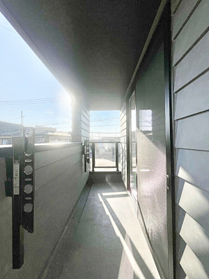 oRj[@`Balcony`oRj[͉z݁Azc󕨂C悭Ƃł܂B  g₷JIȃoRj[łzՂ~蒍AoRj[tZ܂B  