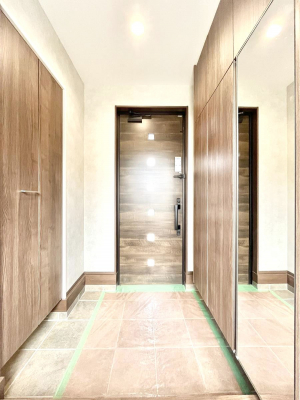 ց@`Entrance`@ʔ~[tȂ̂ŁAoO̐gȂ݃`FbNɁ􌺊ւ͂qlo}ԍŏ̏ꏊAAĂ鎞ɓŏ̏ꏊBȏꏊ炱AǂԂɁc