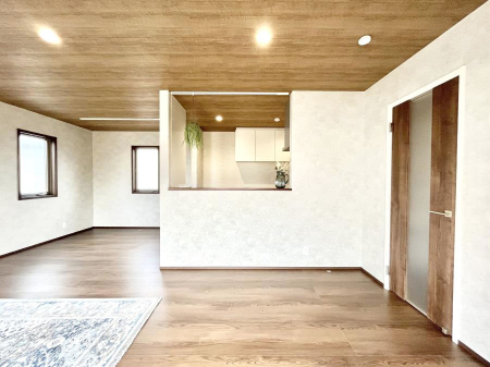 Lb`@`Kitchen`@u͉낤vȃLb`Ȃv藿łႢ܂BLb`̓rO]ł܂BƑȂ邨Ƃɂ܂B