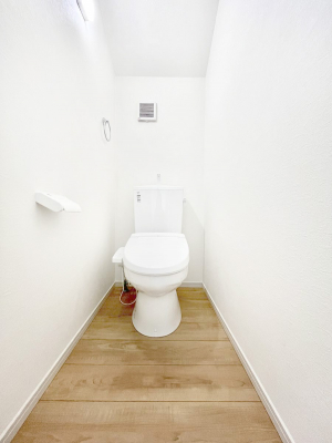 �g�C���@�����`Toilet�`�@�Y��E�X�b�L���E���K�ȃE�H�V�����b�g�t�g�C���ł��낰���Ԃł��B�g�C���͖����g�킴��𓾂Ȃ����́B����������ۂ������ł��ˁB�g�C����2��������̂Œ��̍��G���ɕ֗��ł��I