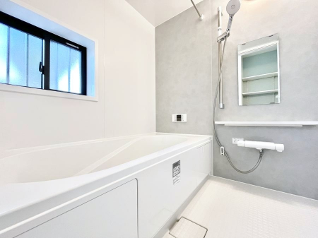 �����@����̔�����₷��؂ȃo�X�^�C���B�������Ƃ����C���y����Ŕ����Ƃ肽���ł��ˁI  