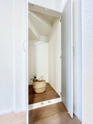 ���̑����ρ@�ݔ���D�������L�b�`���ɂ̓p���g���[�I�H�ނ̃X�g�b�N�͂������A���p�i�̎��[�Ȃǎg�����͂��낢��I