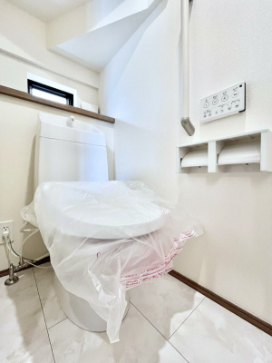 �g�C���@�g�C����1�K��2�K���ꂼ��ɔz�u����Ă��ĂƂĂ��֗��ł��B 