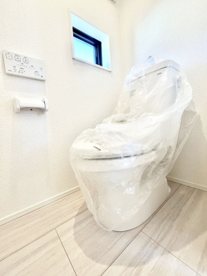 �g�C���@�g�C����1�K��2�K���ꂼ��ɔz�u����Ă��ĂƂĂ��֗��ł��B 