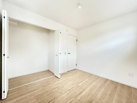 q@`Bed Room`  ɂ͎[N[[bgIiĝm⏬͂AGߕ̂mȂǂƐڂ܂܂B  ԂLgpł܂ˁB