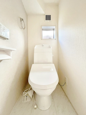 �g�C���@�������P�������`Toilet�`�@�Y��E�X�b�L���E���K�ȃE�H�V�����b�g�t�g�C���ł��낰���Ԃł��B�̌������薾�邭�A���K��ԂƂȂ��Ă���܂��������g���ꏊ�����炱���̔z���ł��I