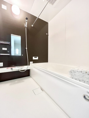 @`Bath Room`@͋C̗ŖɌătbVB@\tĂ̂ŗׂ̐@uŐ􂢏オ󕨂AJ̓VCCɂ邱Ƃ\łB