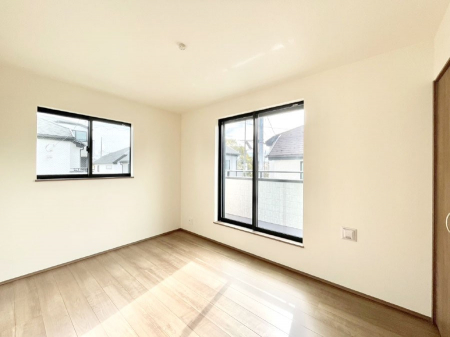 ���̑����ρ@�o���R�j�[���J�������v���X���Ă����m��