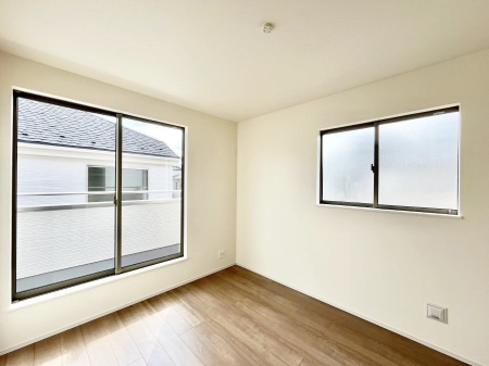 ���̑����ρ@2�ʍ̌����m�ۂ������邢��ԁB�Ƒ��݂�Ȃ����K�ȕ�炵����������݌v�ł��B