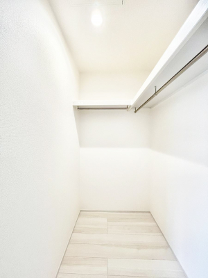 ���̑��@�ߗނ��n���K�[�Ɋ|�����܂܎��[�ł���WIC�B�ߗނ̐������ڂ����₷���ĕ֗��ł��I