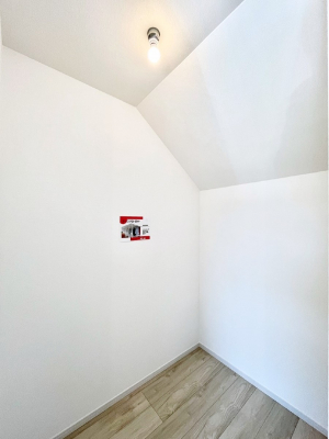 ���̑��@�����`Walk-in Closet�`�@�K�v�Ȃ��̂�R�[�f�B�l�[�g���ꗗ���Ċm�F�ł��A�g�x�x�⏀�����Z���ԂōςރE�H�[�N�C���N���[�[�b�g��ݒu���܂����B�Ƃ̒�����������Ƃ�����֗��Ȏ��[�X�y�[�X�ł��B