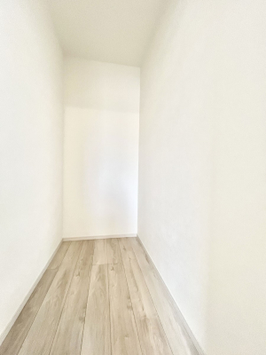 ���̑����ρ@���r���O���[�B�����Ɏ��[������ƕ����W�܂�LDK���X�b�L���Еt�������ł��ˁB  