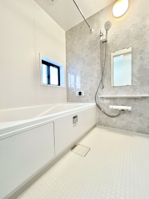 �����@����̔�����₷��؂ȃo�X�^�C���B�������Ƃ����C���y����Ŕ����Ƃ肽���ł��ˁI  