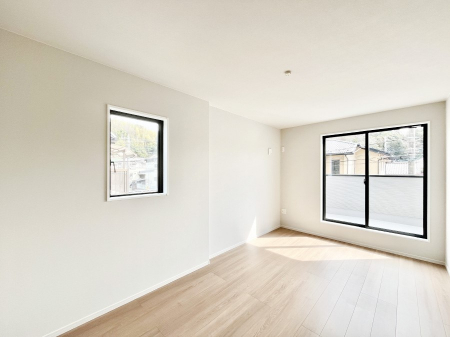 �Q���@�����`Bed Room�`�@2�ʍ̌����m�ۂ������邢�����́A���ʂ����ǂ��A��ϋ��S�n�̗ǂ���ԂƂȂ��Ă���܂��B�u�₩�ȕ��������ċN���钩�́A���K�����̎n�܂�ɁI���������ʕ����ƂĂ��ǂ��Z�܂���