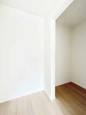 ���̑��@�����`Walk-in Closet�`�@�K�v�Ȃ��̂�R�[�f�B�l�[�g���ꗗ���Ċm�F�ł��A�g�x�x�⏀�����Z���ԂōςރE�H�[�N�C���N���[�[�b�g��ݒu���܂����B�Ƃ̒�����������Ƃ�����֗��Ȏ��[�X�y�[�X�ł��B