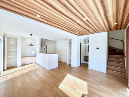 rO@Ƒc̎ԂȂ났̃rO_CjOB   