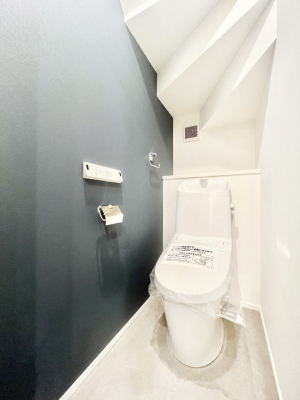 �g�C���@�����`Toilet�`�@�Y��E�X�b�L���E���K�ȃE�H�V�����b�g�t�g�C���ł��낰���Ԃł��B�g�C���͖����g�킴��𓾂Ȃ����́B����������ۂ������ł��ˁB�g�C����2��������̂Œ��̍��G���ɕ֗��ł��I