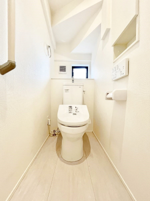 �g�C���@�����`Toilet�`�@�Y��E�X�b�L���E���K�ȃE�H�V�����b�g�t�g�C���ł��낰���Ԃł��B�̌������薾�邭�A���K��ԂƂȂ��Ă���܂��������g���ꏊ�����炱���̔z���ł��I