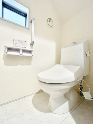 gC@`Toilet`@YEXbLEKȃEHVbgtgCł낰ԂłB1A2KɃgCXy[XǏ薾邭AKԂƂȂĂ܂gꏊ炱̔złI