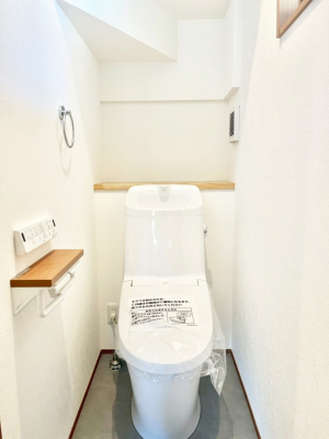�g�C���@�����`Toilet�`�@�Y��E�X�b�L���E���K�ȃE�H�V�����b�g�t�g�C���ł��낰���Ԃł��B�g�C���͖����g�킴��𓾂Ȃ����́B����������ۂ������ł��ˁB�g�C����2��������̂Œ��̍��G���ɕ֗��ł��I