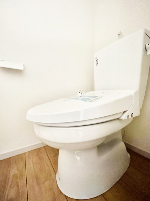 �g�C���@�����`Toilet�`�@�Y��E�X�b�L���E���K�ȃE�H�V�����b�g�t�g�C���ł��낰���Ԃł��B�g�C���͖����g�킴��𓾂Ȃ����́B����������ۂ������ł��ˁB�g�C����2��������̂Œ��̍��G���ɕ֗��ł��I