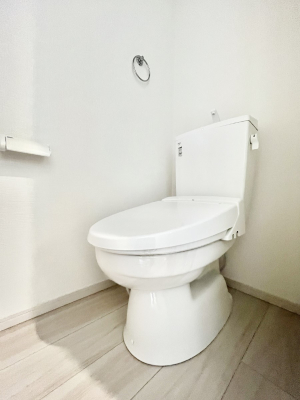 �g�C���@�����`Toilet�`�@�Y��E�X�b�L���E���K�ȃE�H�V�����b�g�t�g�C���ł��낰���Ԃł��B�g�C���͖����g�킴��𓾂Ȃ����́B����������ۂ������ł��ˁB�g�C����2��������̂Œ��̍��G���ɕ֗��ł��I