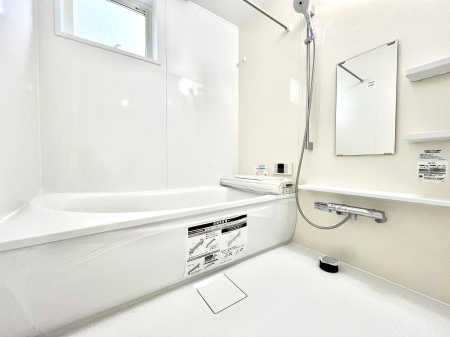 @`Bath Room`@͋C̗ŖɌătbVB@\tĂ̂ŗׂ̐@uŐ􂢏オ󕨂AJ̓VCCɂ邱Ƃ\łB